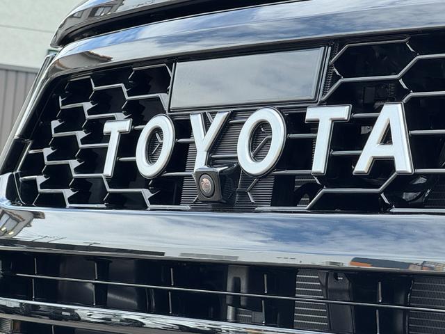 TOYOTA HILUX Z GR SPORT