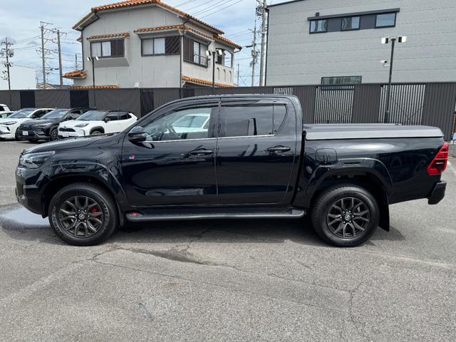TOYOTA HILUX Z GR SPORT
