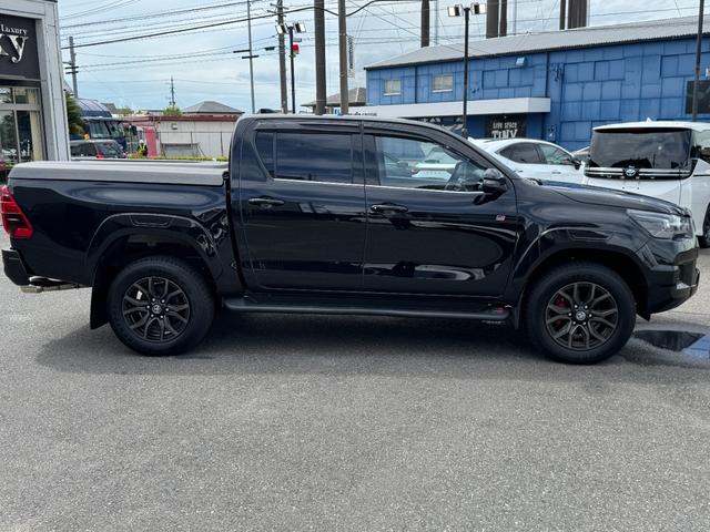 TOYOTA HILUX Z GR SPORT