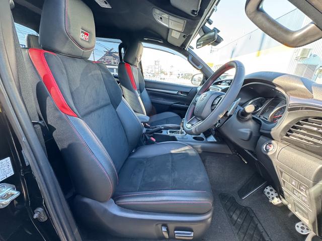 TOYOTA HILUX Z GR SPORT