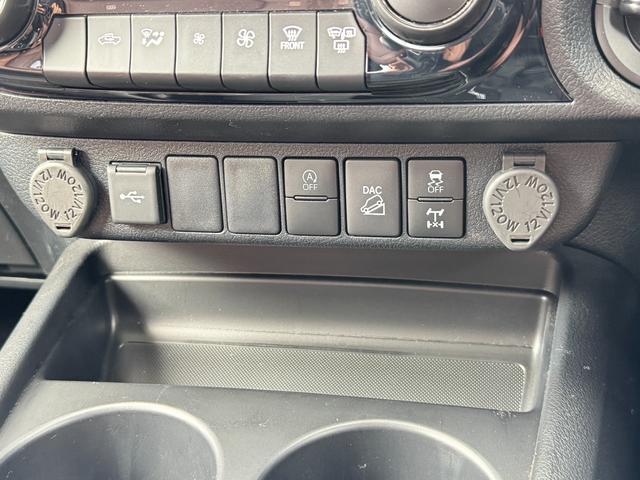 TOYOTA HILUX Z GR SPORT