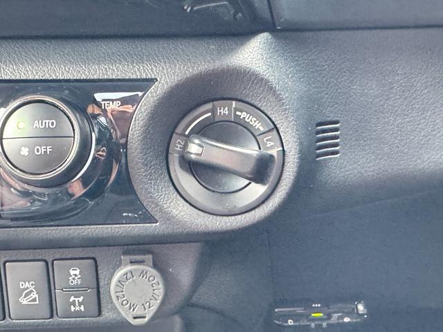 TOYOTA HILUX Z GR SPORT