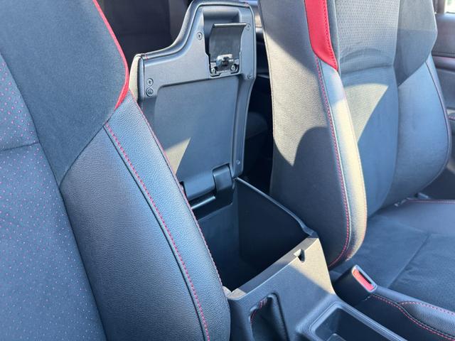 TOYOTA HILUX Z GR SPORT