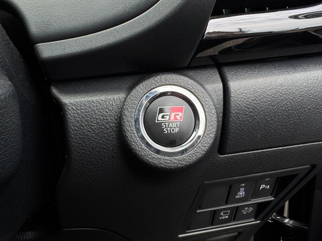 TOYOTA HILUX Z GR SPORT