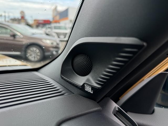 ランドクルーザー250 ZX JBLサウンド 丸目ヘッドライト ムーンルーフ ルーフレール パノラミックビューモニター フルセグTV 純正12.3型ナビ デジタルインナーミラー シートエアコン 電動格納サードシート ワイヤレス充電(5枚目)