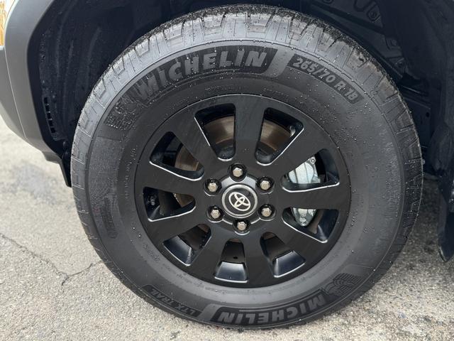 ランドクルーザー250 ZX JBLサウンド 丸目ヘッドライト ムーンルーフ ルーフレール パノラミックビューモニター フルセグTV 純正12.3型ナビ デジタルインナーミラー シートエアコン 電動格納サードシート ワイヤレス充電(22枚目)