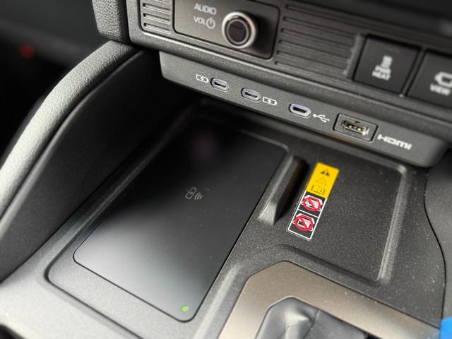 ランドクルーザー250 ZX JBLサウンド 丸目ヘッドライト ムーンルーフ ルーフレール パノラミックビューモニター フルセグTV 純正12.3型ナビ デジタルインナーミラー シートエアコン 電動格納サードシート ワイヤレス充電(50枚目)