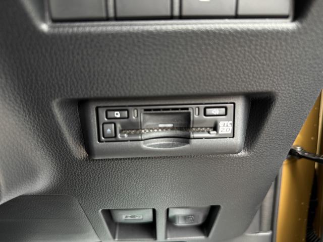 ランドクルーザー250 ZX JBLサウンド 丸目ヘッドライト ムーンルーフ ルーフレール パノラミックビューモニター フルセグTV 純正12.3型ナビ デジタルインナーミラー シートエアコン 電動格納サードシート ワイヤレス充電(57枚目)