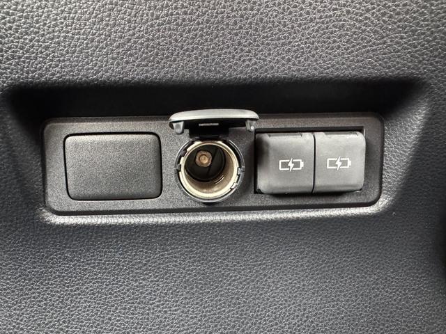 ランドクルーザー250 ZX JBLサウンド 丸目ヘッドライト ムーンルーフ ルーフレール パノラミックビューモニター フルセグTV 純正12.3型ナビ デジタルインナーミラー シートエアコン 電動格納サードシート ワイヤレス充電(65枚目)