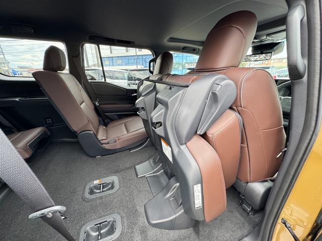 ランドクルーザー250 ZX JBLサウンド 丸目ヘッドライト ムーンルーフ ルーフレール パノラミックビューモニター フルセグTV 純正12.3型ナビ デジタルインナーミラー シートエアコン 電動格納サードシート ワイヤレス充電(76枚目)