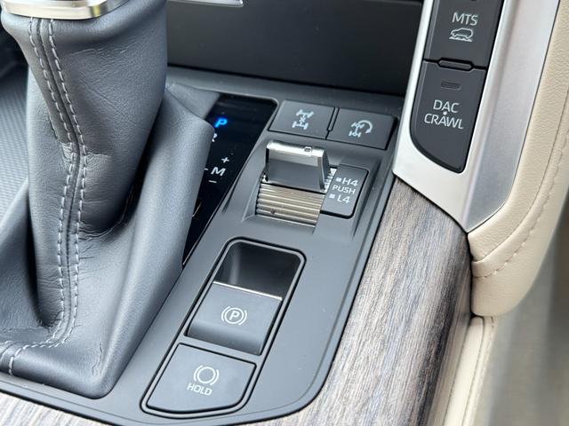 ランドクルーザー ZX モデリスタエアロ リアエンターテイメントシステム リアデフロック クールボックス マルチテレインモニター 空気圧センサー 寒冷地仕様 サンルーフ ルーフレール パノラミックビューモニター HUD(49枚目)