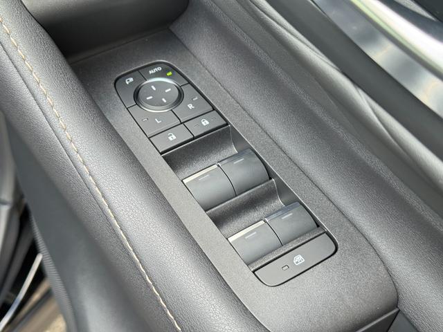 アルファード Z 13.2型有機EL後席モニター 左右独立ムーンルーフ デジタルインナーミラー パノラミックビューモニター アドバンストパーク トヨタチームメイト ブラインドスポットモニター アクセサリーコンセント(33枚目)