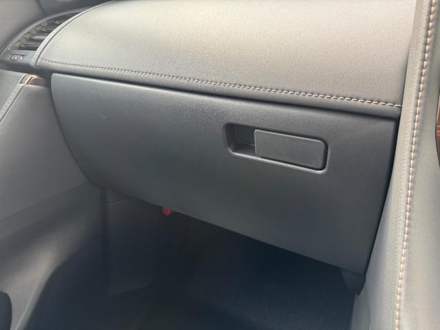 アルファード Z 13.2型有機EL後席モニター 左右独立ムーンルーフ デジタルインナーミラー パノラミックビューモニター アドバンストパーク トヨタチームメイト ブラインドスポットモニター アクセサリーコンセント(61枚目)