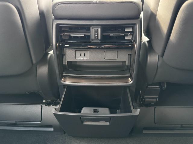 アルファード Z 13.2型有機EL後席モニター 左右独立ムーンルーフ デジタルインナーミラー パノラミックビューモニター アドバンストパーク トヨタチームメイト ブラインドスポットモニター アクセサリーコンセント(70枚目)