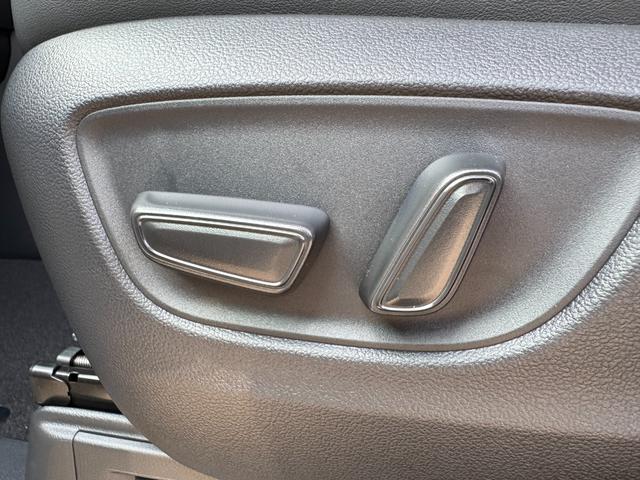 アルファードハイブリッド Z 13.2型後席モニター HUD デジタルインナーミラー 寒冷地仕様 トヨタチームメイト パノラミックビューモニター アドバンストパーク ブラインドスポットモニター 純正ナビ ドライブレコーダー ETC(36枚目)