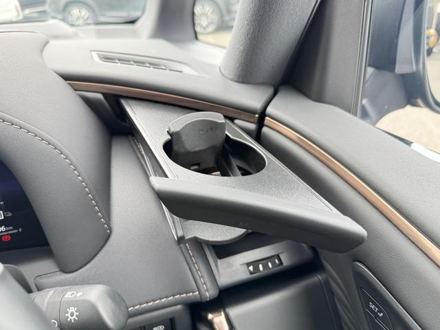 アルファードハイブリッド Z モデリスタエアロ 13.2型有機EL後席モニター トヨタチームメイト 左右独立ムーンルーフ デジタルインナーミラ ワイヤレス充電 スペアタイヤ 全方位カメラ 純正14型ナビ フルセグTV HUD(58枚目)