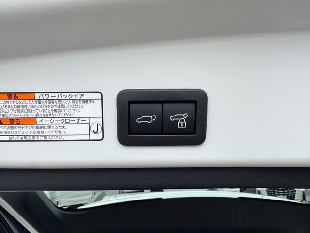 カローラクロス ハイブリッド Z 年次改モデル パノラミックビューモニター ブラインドスポットモニター トヨタチームメイト アドバンストパーク パワーバックドア ステアリングヒーター ラゲージアクティブボックス トノカバー フルセグ(4枚目)