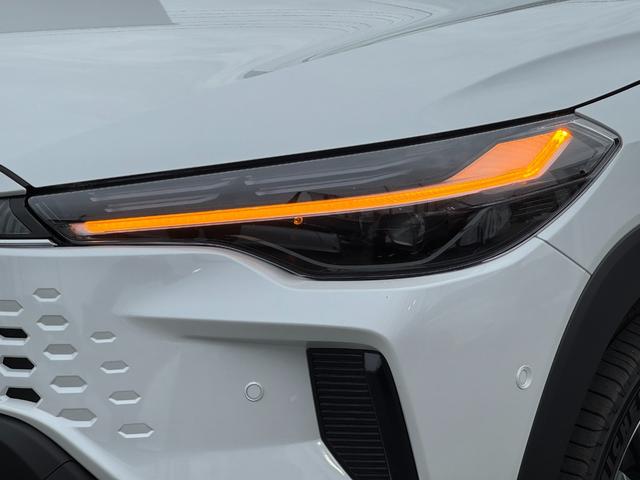 カローラクロス ハイブリッド Z 年次改モデル パノラミックビューモニター ブラインドスポットモニター トヨタチームメイト アドバンストパーク パワーバックドア ステアリングヒーター ラゲージアクティブボックス トノカバー フルセグ(12枚目)