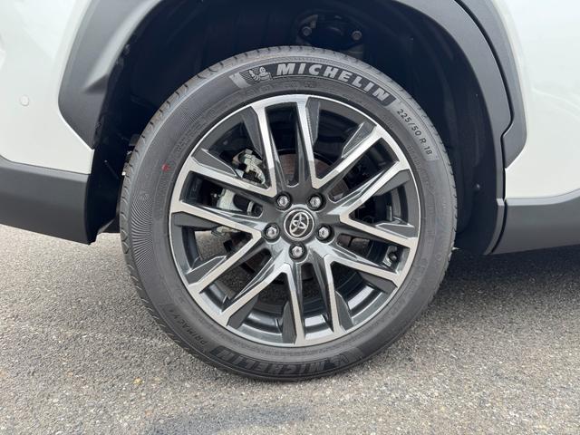 カローラクロス ハイブリッド Z 年次改モデル パノラミックビューモニター ブラインドスポットモニター トヨタチームメイト アドバンストパーク パワーバックドア ステアリングヒーター ラゲージアクティブボックス トノカバー フルセグ(26枚目)