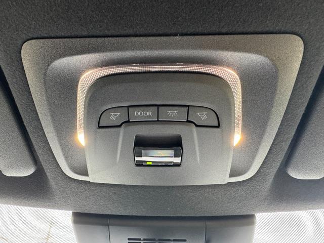 カローラクロス ハイブリッド Z 年次改モデル パノラミックビューモニター ブラインドスポットモニター トヨタチームメイト アドバンストパーク パワーバックドア ステアリングヒーター ラゲージアクティブボックス トノカバー フルセグ(36枚目)