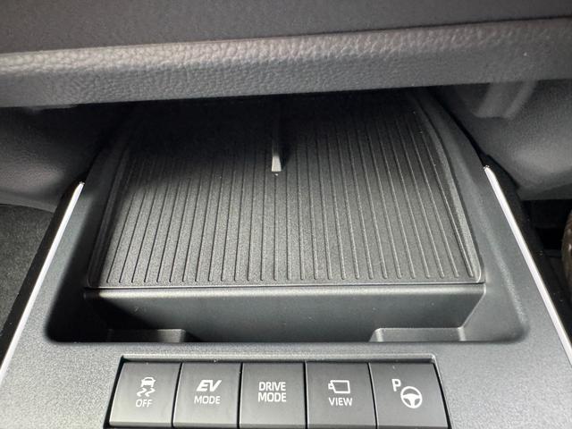 カローラクロス ハイブリッド Z 年次改モデル パノラミックビューモニター ブラインドスポットモニター トヨタチームメイト アドバンストパーク パワーバックドア ステアリングヒーター ラゲージアクティブボックス トノカバー フルセグ(44枚目)