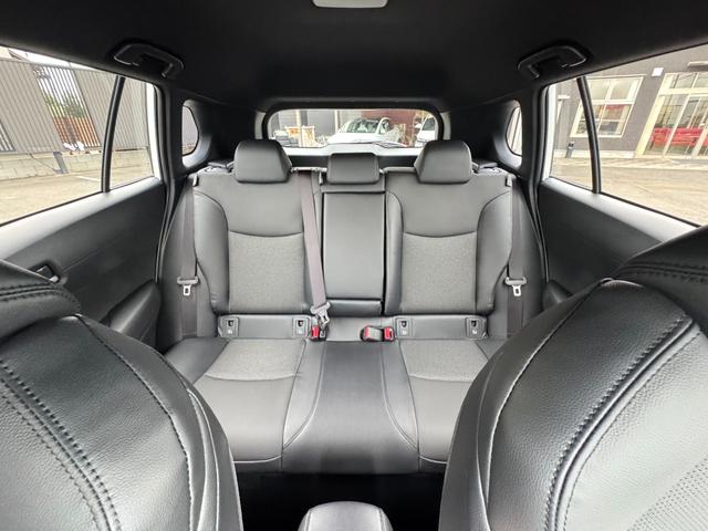 カローラクロス ハイブリッド Z 年次改モデル パノラミックビューモニター ブラインドスポットモニター トヨタチームメイト アドバンストパーク パワーバックドア ステアリングヒーター ラゲージアクティブボックス トノカバー フルセグ(62枚目)