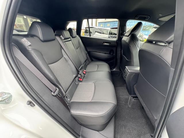 カローラクロス ハイブリッド Z 年次改モデル パノラミックビューモニター ブラインドスポットモニター トヨタチームメイト アドバンストパーク パワーバックドア ステアリングヒーター ラゲージアクティブボックス トノカバー フルセグ(63枚目)