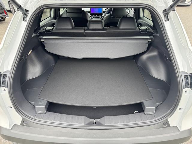 カローラクロス ハイブリッド Z 年次改モデル パノラミックビューモニター ブラインドスポットモニター トヨタチームメイト アドバンストパーク パワーバックドア ステアリングヒーター ラゲージアクティブボックス トノカバー フルセグ(71枚目)