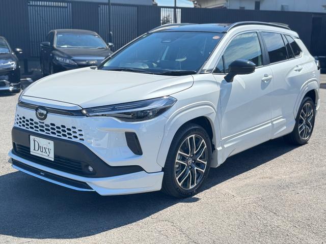 カローラクロス ハイブリッド Z モデリスタエアロ パノラマルーフ パノラミックビューモニター ブラインドスポットモニター アダプティブハイビーム ステアリングヒーター 安心降車アシスト アクセサリーコンセント ナノイーX 後期モデル(11枚目)