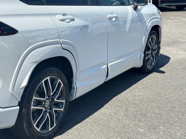 カローラクロス ハイブリッド Z モデリスタエアロ パノラマルーフ パノラミックビューモニター ブラインドスポットモニター アダプティブハイビーム ステアリングヒーター 安心降車アシスト アクセサリーコンセント ナノイーX 後期モデル(21枚目)