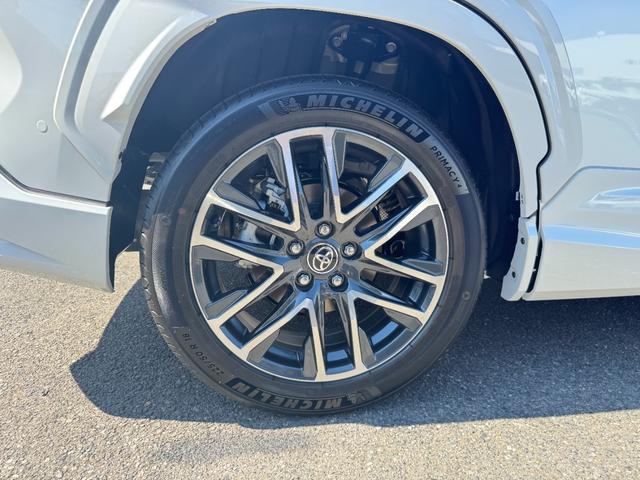 カローラクロス ハイブリッド Z モデリスタエアロ パノラマルーフ パノラミックビューモニター ブラインドスポットモニター アダプティブハイビーム ステアリングヒーター 安心降車アシスト アクセサリーコンセント ナノイーX 後期モデル(25枚目)