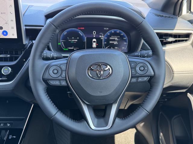 カローラクロス ハイブリッド Z モデリスタエアロ パノラマルーフ パノラミックビューモニター ブラインドスポットモニター アダプティブハイビーム ステアリングヒーター 安心降車アシスト アクセサリーコンセント ナノイーX 後期モデル(54枚目)
