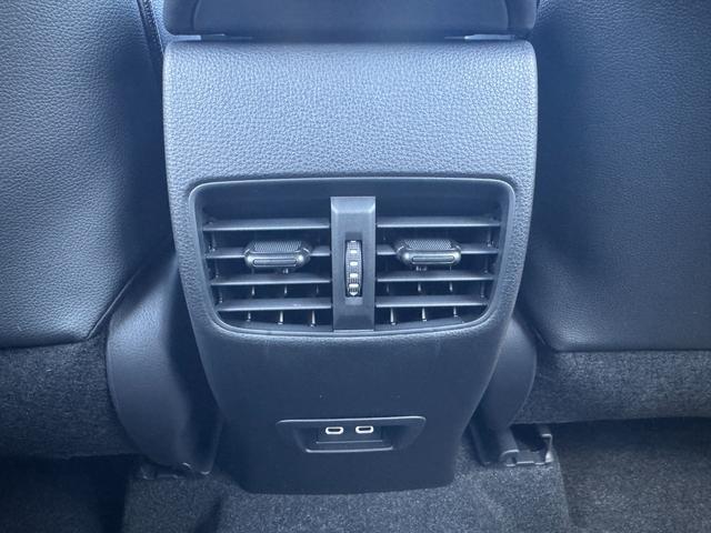 カローラクロス ハイブリッド Z モデリスタエアロ パノラマルーフ パノラミックビューモニター ブラインドスポットモニター アダプティブハイビーム ステアリングヒーター 安心降車アシスト アクセサリーコンセント ナノイーX 後期モデル(67枚目)