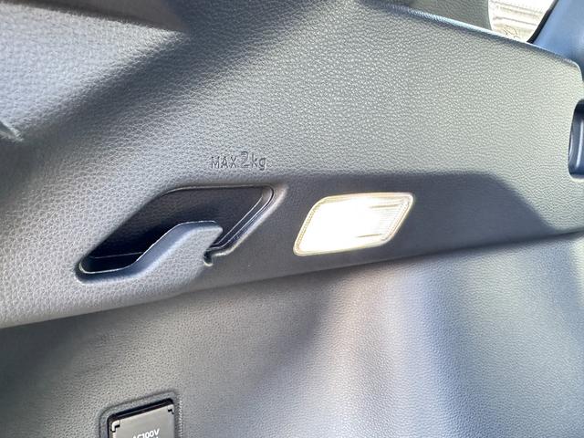 カローラクロス ハイブリッド Z モデリスタエアロ パノラマルーフ パノラミックビューモニター ブラインドスポットモニター アダプティブハイビーム ステアリングヒーター 安心降車アシスト アクセサリーコンセント ナノイーX 後期モデル(75枚目)