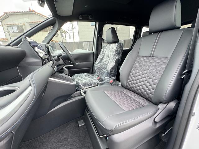 ヴォクシー ハイブリッドS-Z 快適利便パッケージ ユニバーサルステップ デジタルインナーミラー トヨタチームメイト アドバンストパーク パノラミックビューモニター ブラインドスポットモニター ヘッドアップディスプレイ ワンオーナー(33枚目)