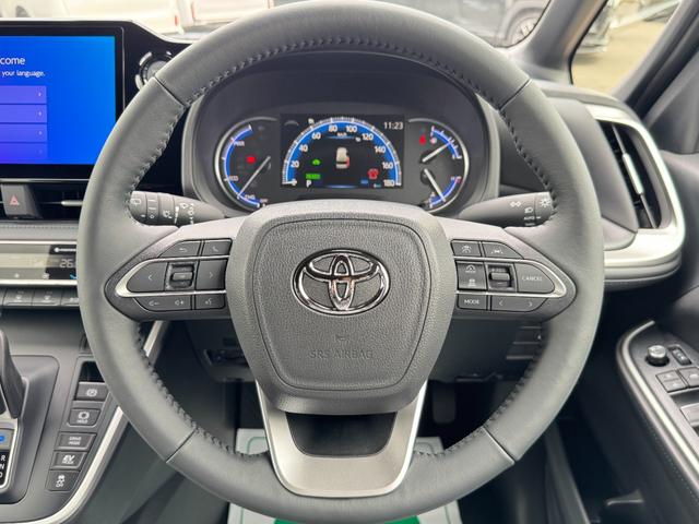 ヴォクシー ハイブリッドS-Z 快適利便パッケージ ユニバーサルステップ デジタルインナーミラー トヨタチームメイト アドバンストパーク パノラミックビューモニター ブラインドスポットモニター ヘッドアップディスプレイ ワンオーナー(56枚目)