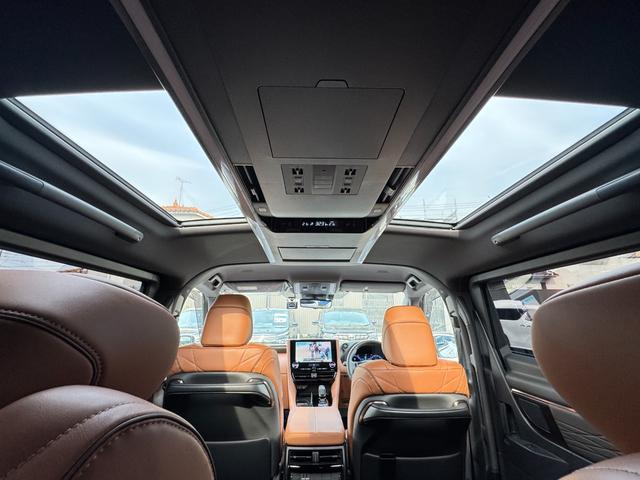 ヴェルファイアハイブリッド Ｚ　プレミア　１３．２型後席モニター　寒冷地仕様　左右独立ムーンルーフ　ヘッドアップディスプレイ　デジタルインナーミラー　左右独立ムーンルーフ　パノラミックビューモニタ　ブラインドスポットモニター　インテリアイルミ（63枚目）