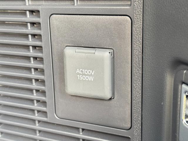 ヴェルファイアハイブリッド Ｚ　プレミア　１３．２型後席モニター　寒冷地仕様　左右独立ムーンルーフ　ヘッドアップディスプレイ　デジタルインナーミラー　左右独立ムーンルーフ　パノラミックビューモニタ　ブラインドスポットモニター　インテリアイルミ（73枚目）