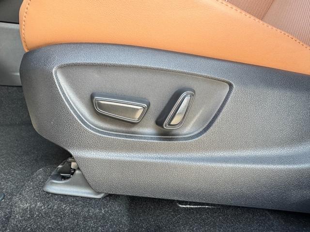 クラウンスポーツ Z モデリスタエアロ パノラマルーフ デジタルインナーミラー パノラミックビューモニター ブラインドスポットモニター アドバンストパーク 置くだけ充電 茶革シート アクセサリーコンセント フルセグTV(37枚目)