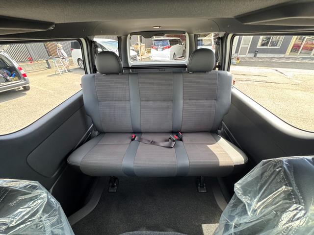 ハイエースバン ロングスーパーGL ダークプライムS 純正アルミホール パノラミックビューモニターカメラ デジタルインナーミラー フロントドアスカフプレート LEDヘッド 両側電動パワースライド アクセサリーコンセント フェンダーミラー 特別仕様車(58枚目)