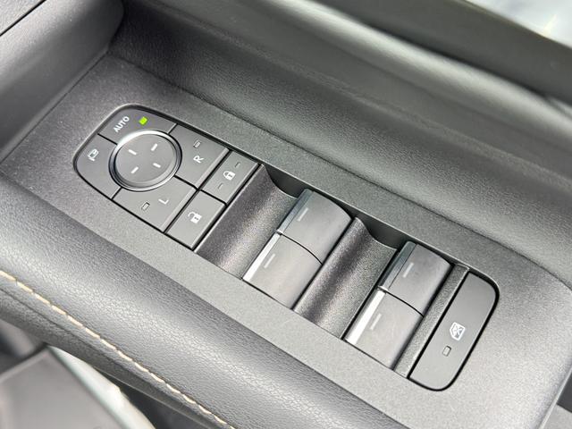 ヴェルファイアハイブリッド Z プレミア 13.2型後席モニター 寒冷地 HUD デジタルインナーミラー 左右独立ムーンルーフ パノラミックビューモニター ブラインドスポットモニター トヨタチームメイト アドバンストパーク スペアタイヤ(62枚目)