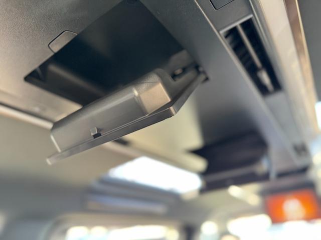 ヴェルファイアハイブリッド Z プレミア 13.2型後席モニター 寒冷地 HUD デジタルインナーミラー 左右独立ムーンルーフ パノラミックビューモニター ブラインドスポットモニター トヨタチームメイト アドバンストパーク スペアタイヤ(76枚目)