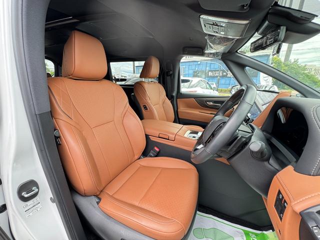 ヴェルファイアハイブリッド Ｚ　プレミア　１３．２型有機ＥＬ後席モニター　ユニバーサルステップ　左右独立ムーンルーフ　トヨタチームメイト　アドバンストパーク　パノラミックビューモニター　ブラインドスポットモニター　デジタルインナーミラー（26枚目）