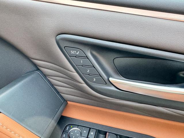 ヴェルファイアハイブリッド Ｚ　プレミア　１３．２型有機ＥＬ後席モニター　ユニバーサルステップ　左右独立ムーンルーフ　トヨタチームメイト　アドバンストパーク　パノラミックビューモニター　ブラインドスポットモニター　デジタルインナーミラー（28枚目）