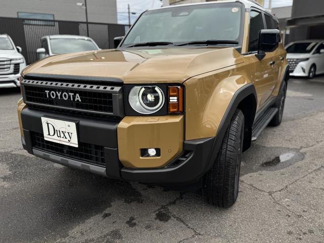 ランドクルーザー２５０ ＺＸ　ＪＢＬサウンド　丸目ヘッドライト　ムーンルーフ　ルーフレール　パノラミックビューモニター　フルセグＴＶ　純正１２．３型ナビ　デジタルインナーミラー　シートエアコン　電動格納サードシート　ワイヤレス充電（11枚目）