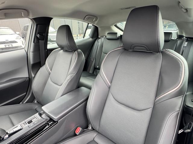 プリウス Z モデリスタエアロ ワンオーナー 純正ディスプレイオーディオ デジタルインナーミラー トヨタチームメイト ワイヤレス充電 ブラインドスッポットモニター ETC2.0 シートベンチレーション 100V電源(26枚目)