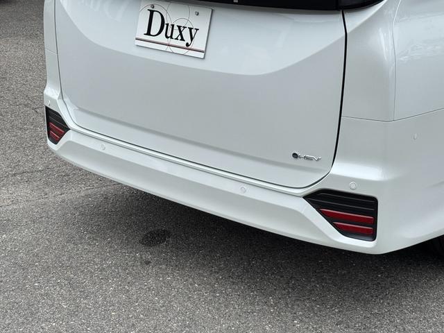 ヴォクシー ハイブリッドS-Z 快適利便パッケージ ユニバーサルステップ デジタルインナーミラー トヨタチームメイト アドバンストパーク パノラミックビューモニター ブラインドスポットモニター ヘッドアップディスプレイ ワンオーナー(20枚目)