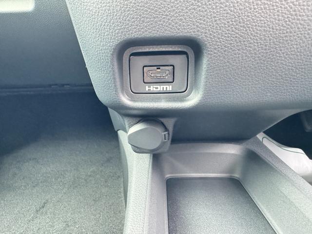 ヴォクシー ハイブリッドS-Z 快適利便パッケージ ユニバーサルステップ デジタルインナーミラー トヨタチームメイト アドバンストパーク パノラミックビューモニター ブラインドスポットモニター ヘッドアップディスプレイ ワンオーナー(53枚目)