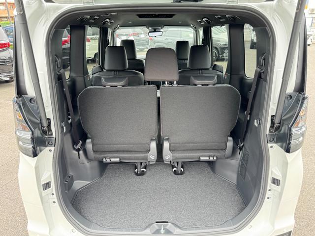 ヴォクシー ハイブリッドS-Z 快適利便パッケージ ユニバーサルステップ デジタルインナーミラー トヨタチームメイト アドバンストパーク パノラミックビューモニター ブラインドスポットモニター ヘッドアップディスプレイ ワンオーナー(77枚目)