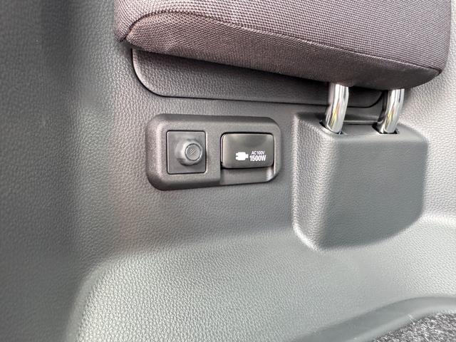 ヴォクシー ハイブリッドS-Z 快適利便パッケージ ユニバーサルステップ デジタルインナーミラー トヨタチームメイト アドバンストパーク パノラミックビューモニター ブラインドスポットモニター ヘッドアップディスプレイ ワンオーナー(79枚目)